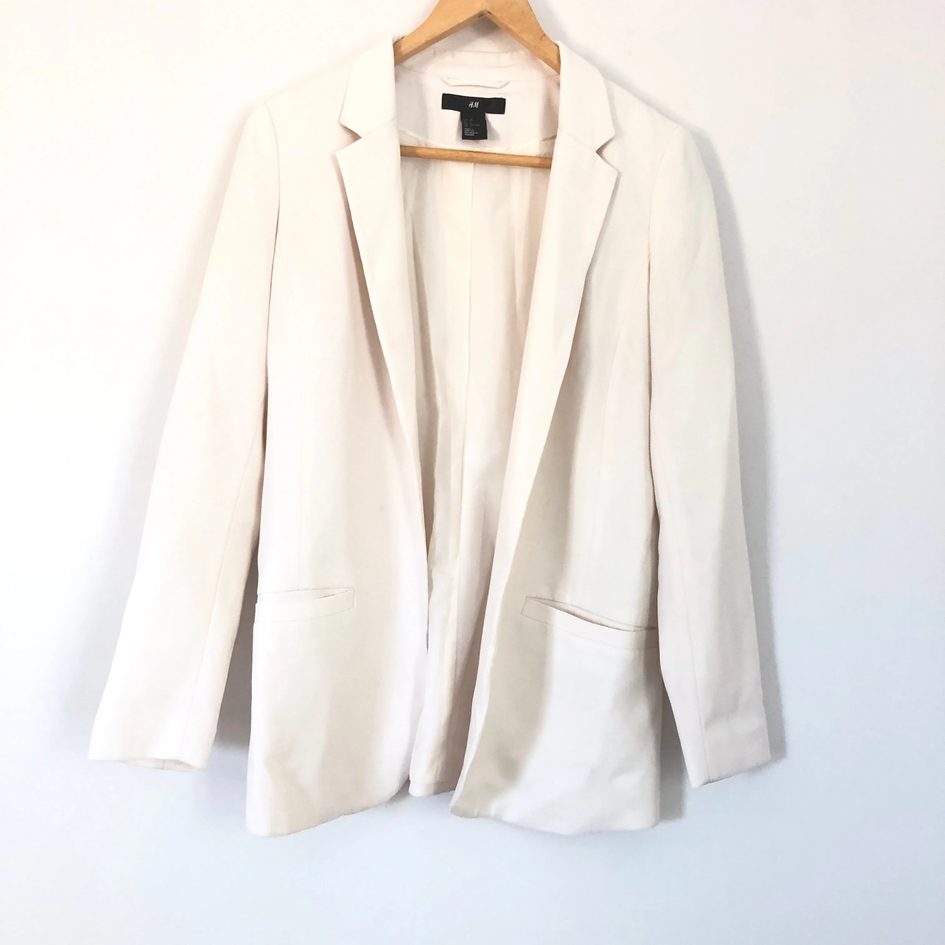 H&M Cream Polyester Blazer- Size 6