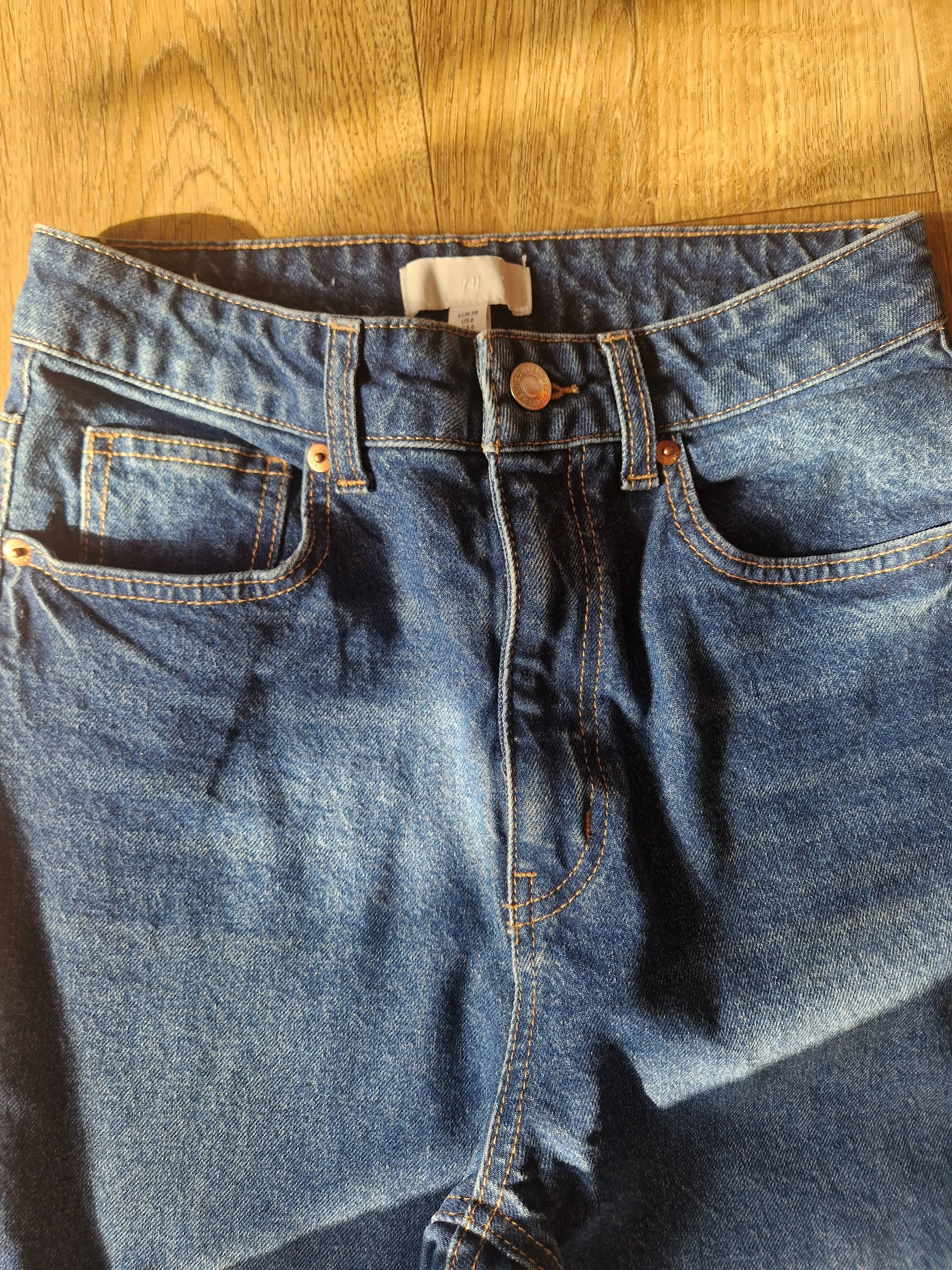 H&M Mom Jeans - size 10